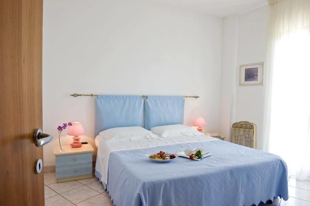 Residence Acquamarina San Benedetto del Tronto Kültér fotó